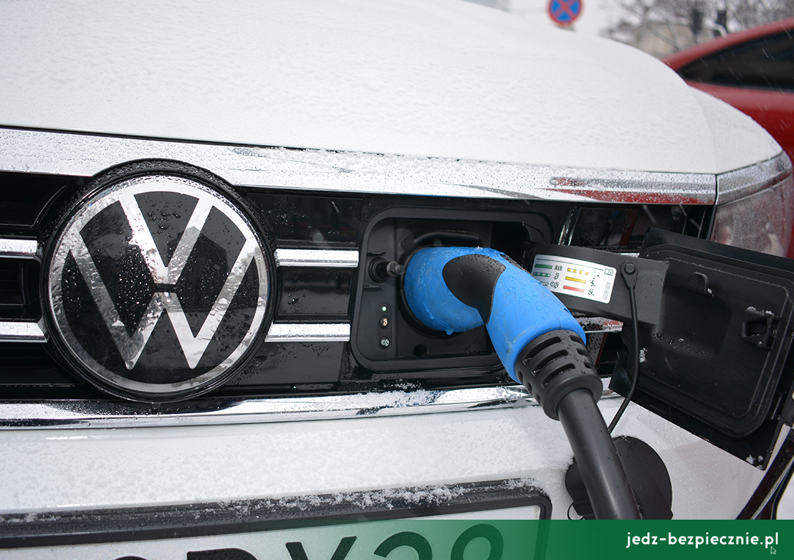 Elektromobilność - Co wiemy o samochodach hybrydowych?
